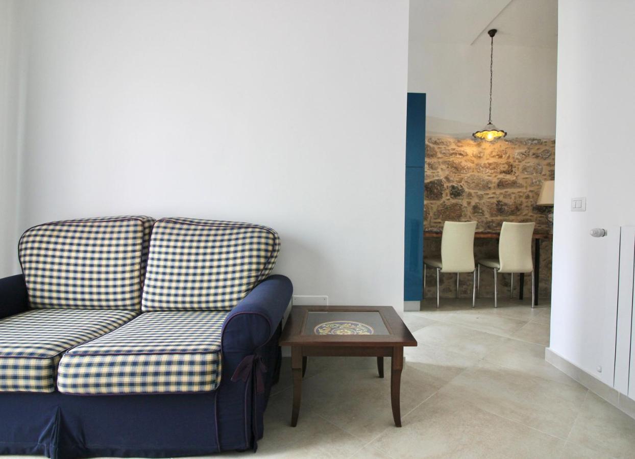 Al Borghetto Apartment เปียซซา อาร์เมรีนา ภายนอก รูปภาพ